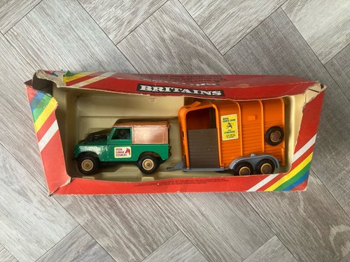 Britains 9593 pine lodge - britains,