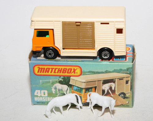 Matchbox 40c horsebox mint in - matchbox,